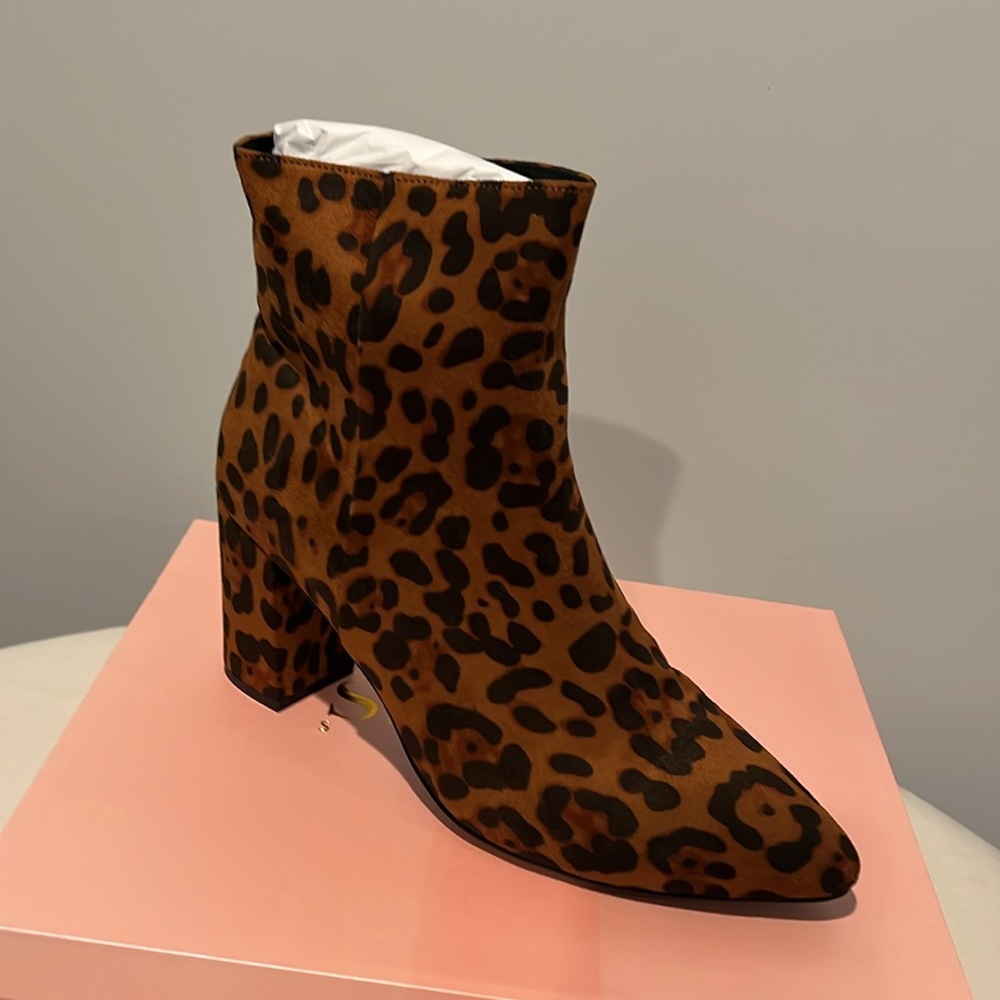 NIB Smash Shoes Women's Chiku Chunky Heels Ankle Boots -10 Women's Shoes
